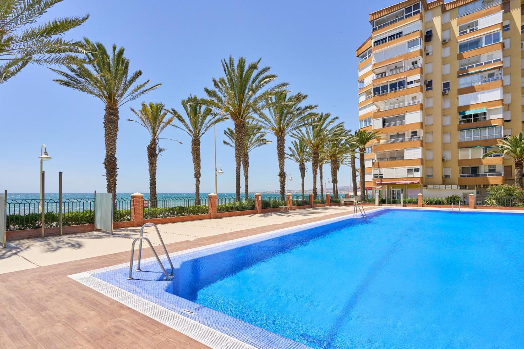 Apartamento Primera Linea Playa Algarrobo Costa Exterior photo